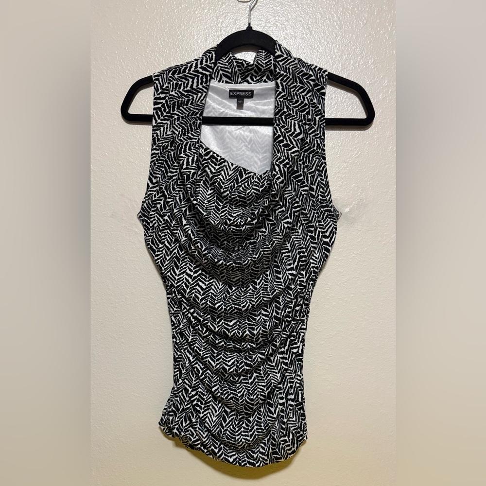 Express Ruched Sleeveless Top M Black White Cowl Neck Blouse Stretch Fitted Chic - Picture 2 of 4